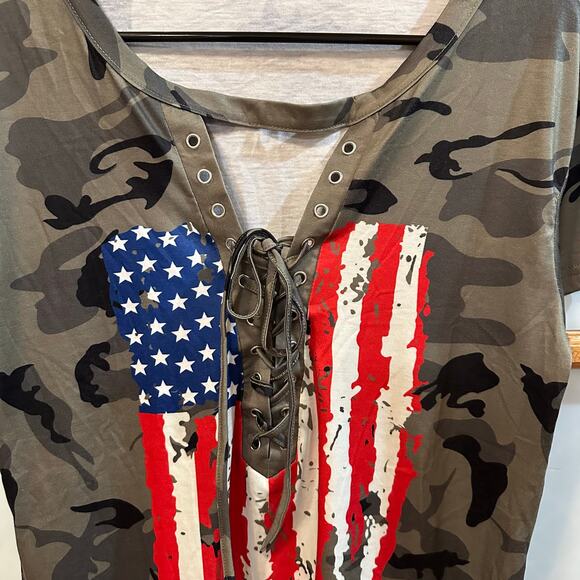 New! UrbanGlow Women’s Sz Lrg Camouflage American Flag Short Sleeve Top K713 - Picture 4 of 11